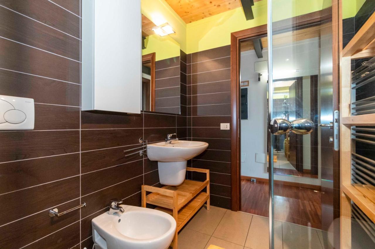 Dora Riverside Modern Apartment With Private Parking Torino Kültér fotó