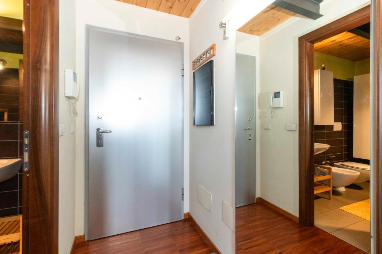 Dora Riverside Modern Apartment With Private Parking Torino Kültér fotó